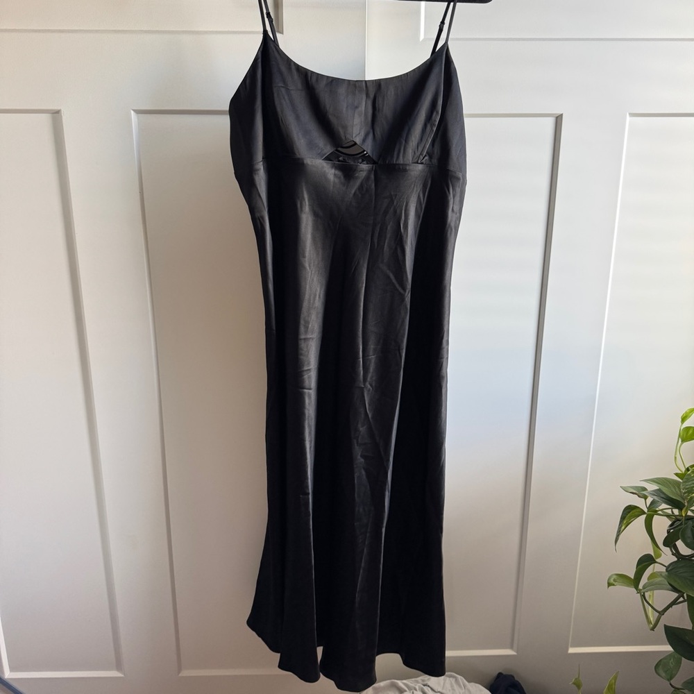 Quince black midi dress